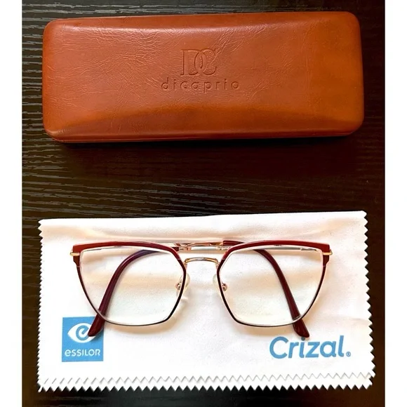 Elegant Cat Eye Full Rim Glasses Burgundy and Gold. - Picture 5 of 10